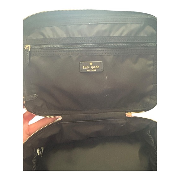 Kate Spade Chelsea Black Travel Makeup Bag - Picture 8 of 12